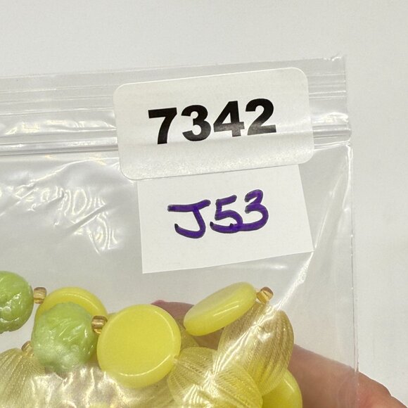 Vintage Plastic Necklace and Earring Set Lemon Lime Beads - Picture 8 of 8